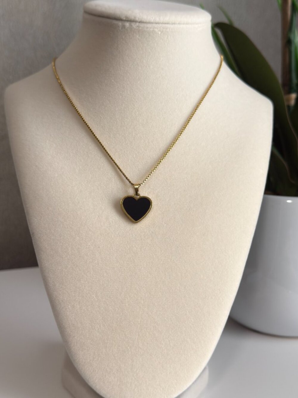 18K Gold Plated Black Heart Pendant Chain Necklace